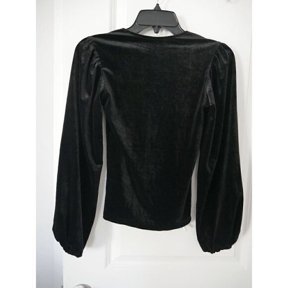 Girls Black Queen Anne Neckline Balloon-Sleeve Velvet Top - Picture 3 of 9